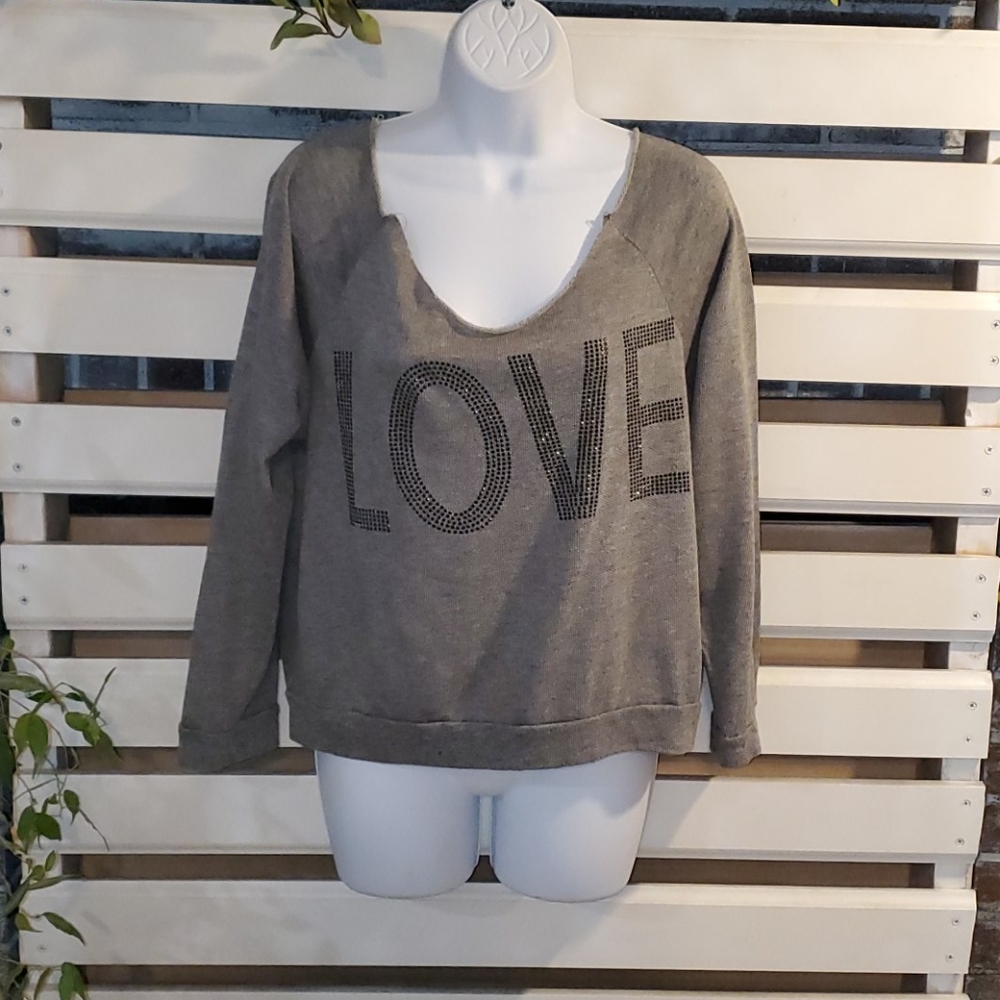 CLEO sweatshirt.     #1905